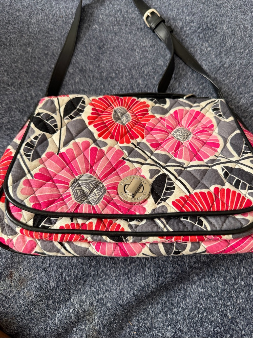 Vera Bradley Pink and Red Bloaaom inFloral Quilted Crossbody Bag w/Black Strap